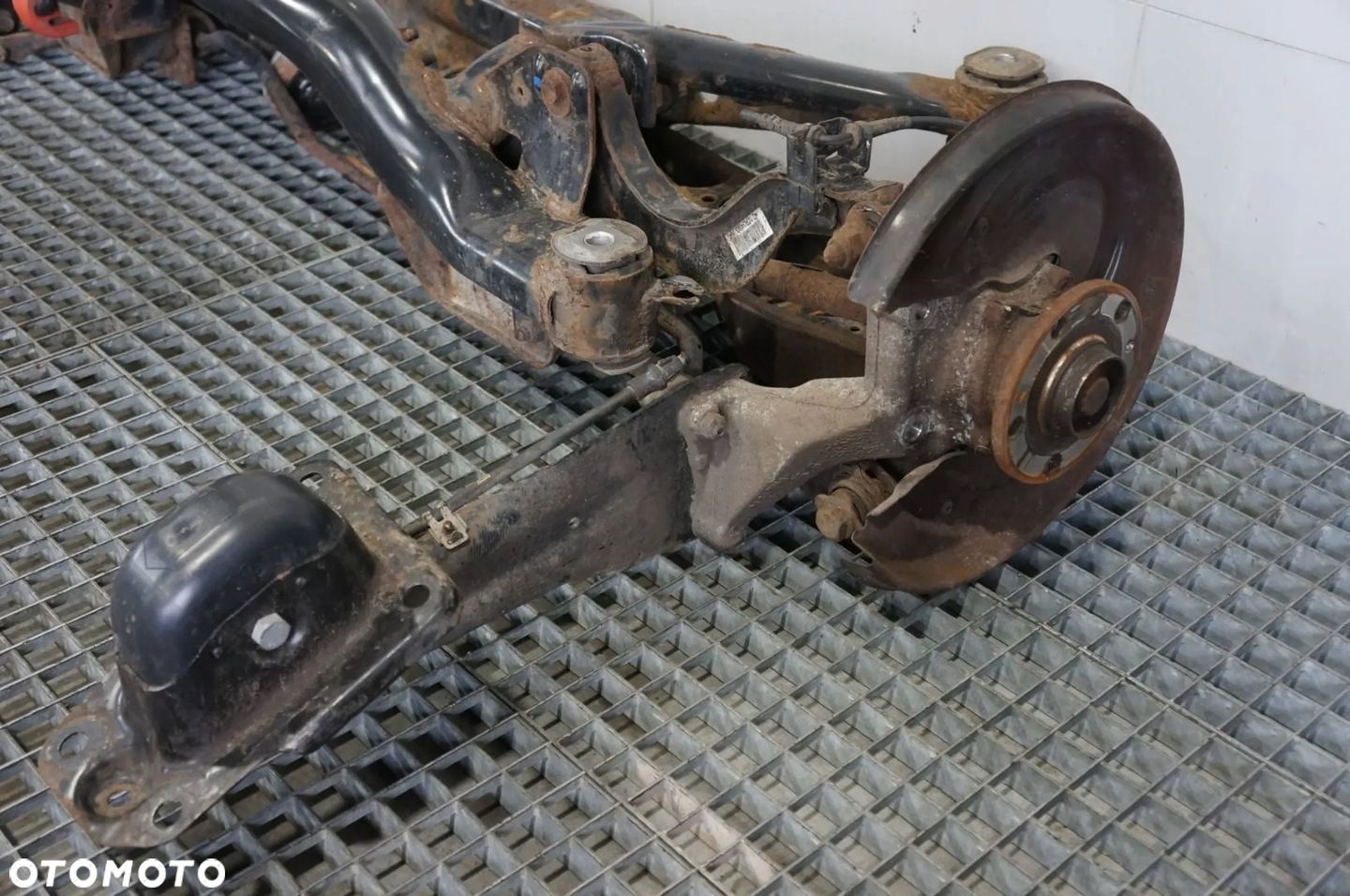 BELKA ZAWIESZENIA SANKI KOŁYSKA TYŁ 4X4 AUDIT TT 8J A3 QUATTRO 5N0505235Q - 4
