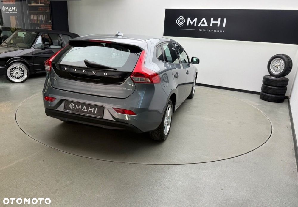 Volvo V40 D2 Kinetic - 11