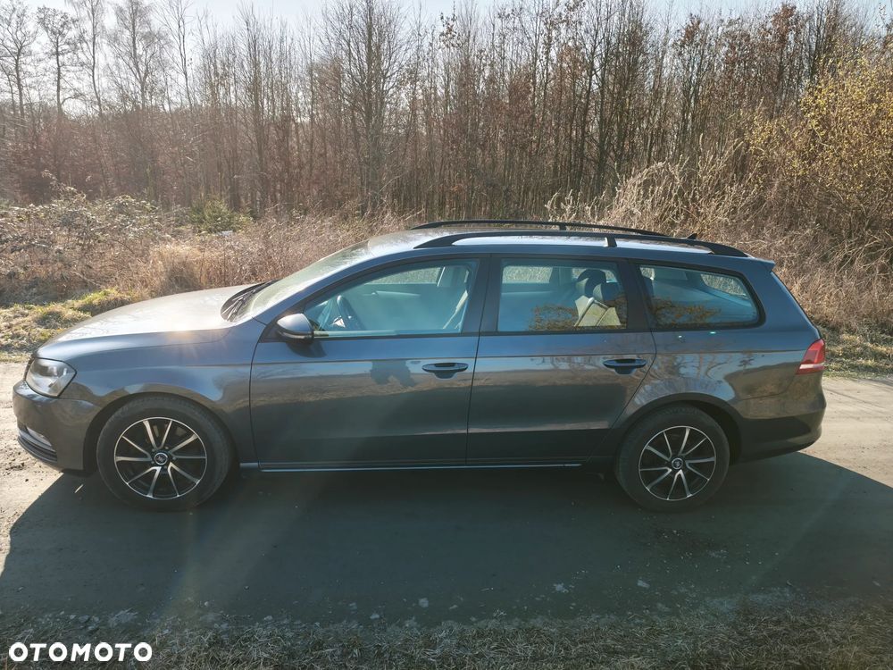 Volkswagen Passat 1.6 TDI BlueMotion Technology Trendline - 11