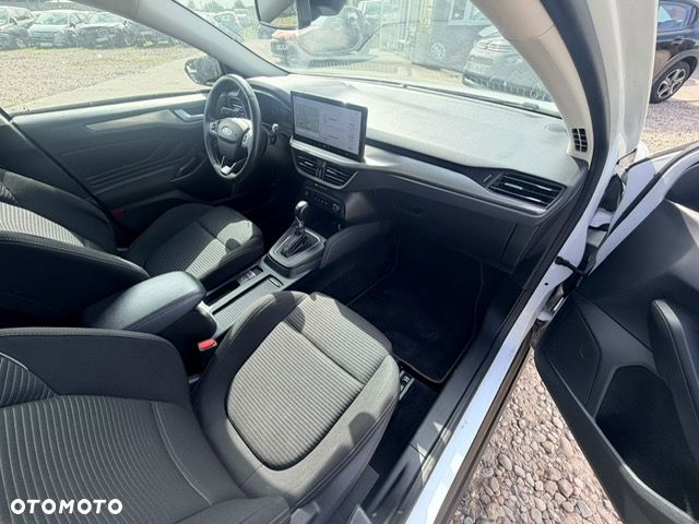 Ford Focus 1.0 EcoBoost Hybrid TITANIUM - 11