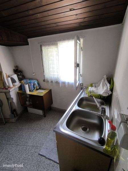 Casa T2+T1 pronta a habitar - Grande imagem: 3/12