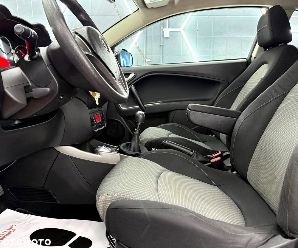 Alfa Romeo Mito 1.6 JTDM Turismo - 19