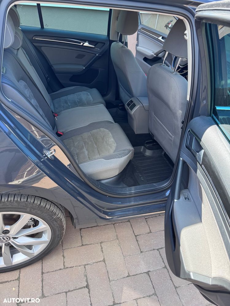 Volkswagen Golf - 14