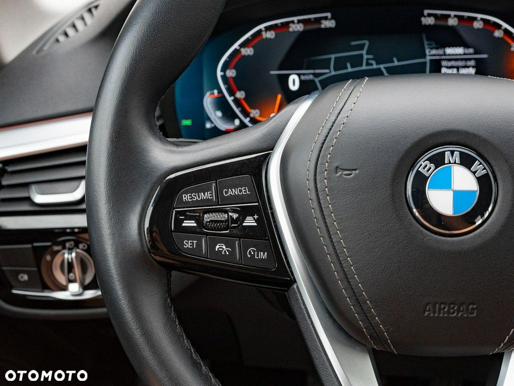 BMW Seria 5 - 17