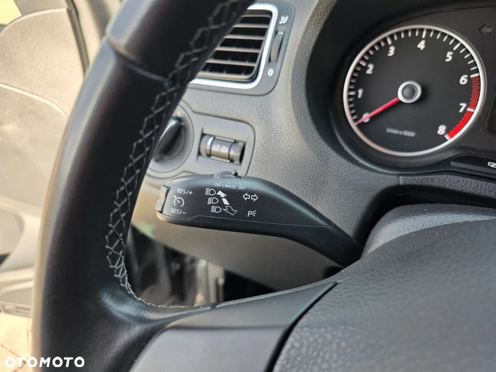 Volkswagen Polo 1.2 TSI Life - 15