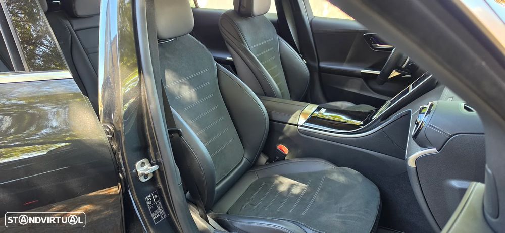 Mercedes-Benz C 300 e AMG Line - 26