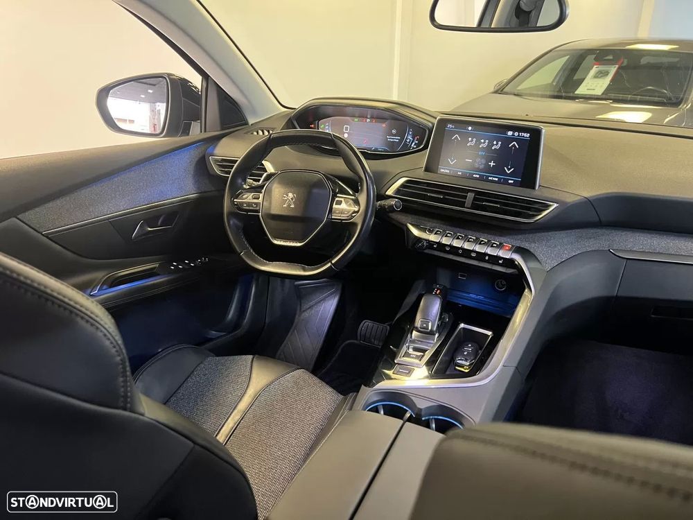 Peugeot 3008 PureTech 130 Stop & Start GPF EAT8 Allure - 15
