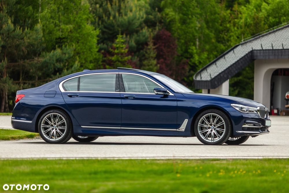 BMW Seria 7 750Li xDrive - 4