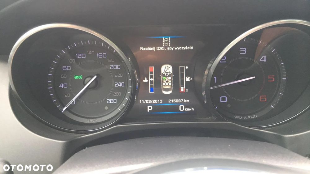 Jaguar XE 2.0 D R-Sport - 13