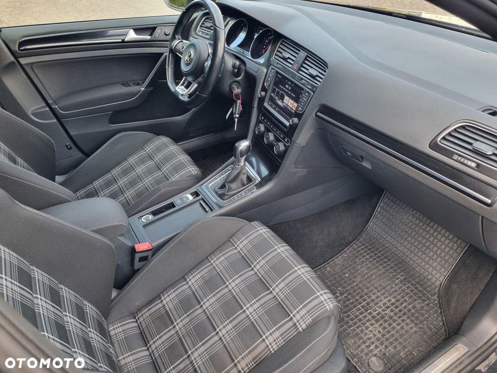 Volkswagen Golf Variant ver-variant-gtd-bluemotion-technology-dsg - 26