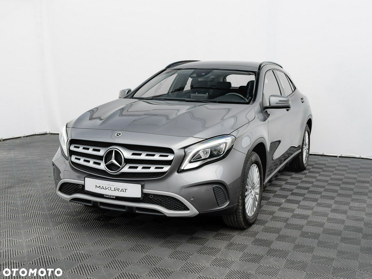 Mercedes-Benz GLA 200 7G-DCT - 3