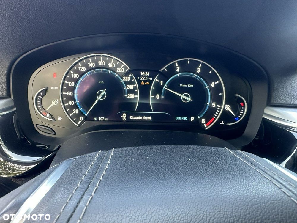 BMW Seria 5 520d Luxury Line sport - 23