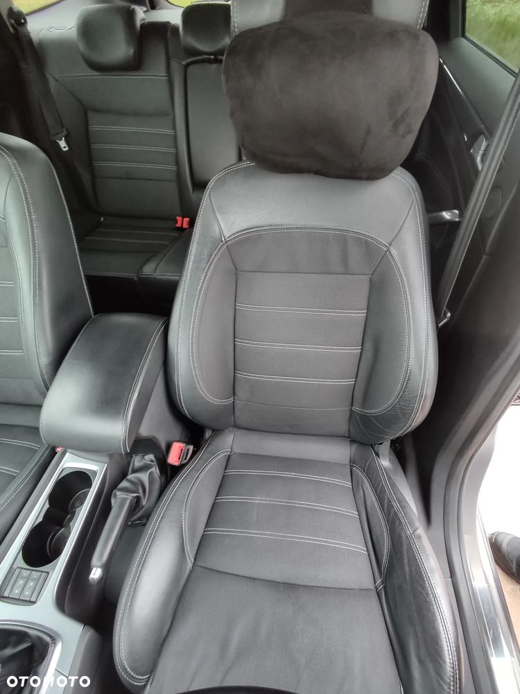 Ford Mondeo 2.0 TDCi Champions Edition - 28