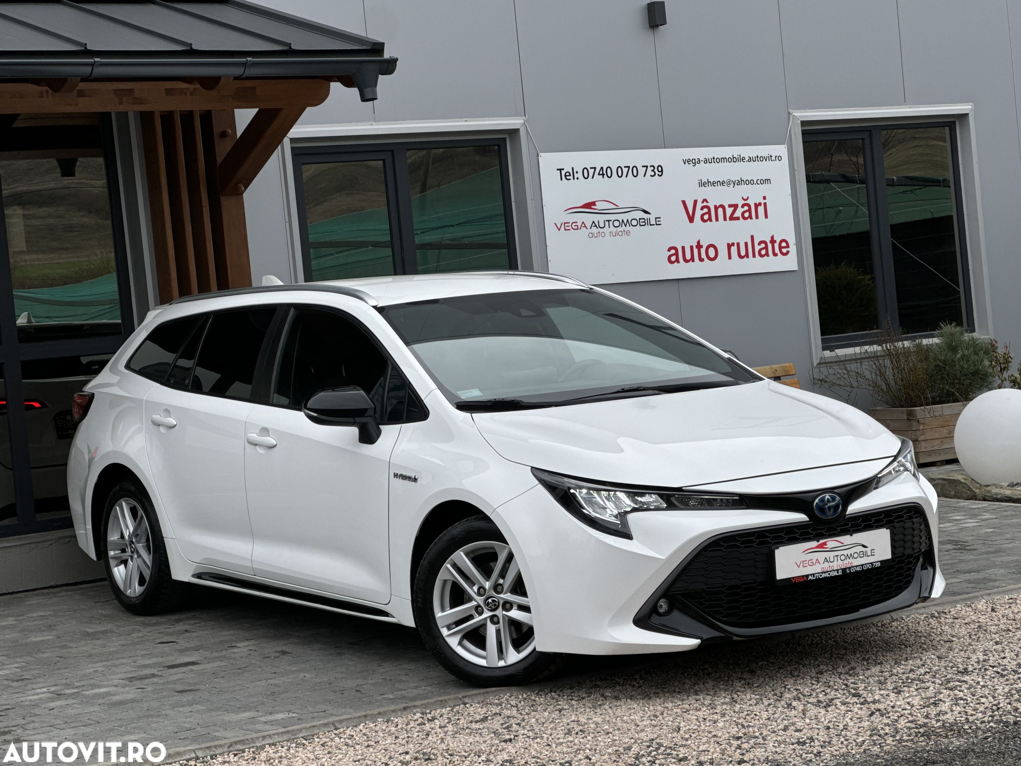 Toyota Corolla 1.8 HSD Business - 1