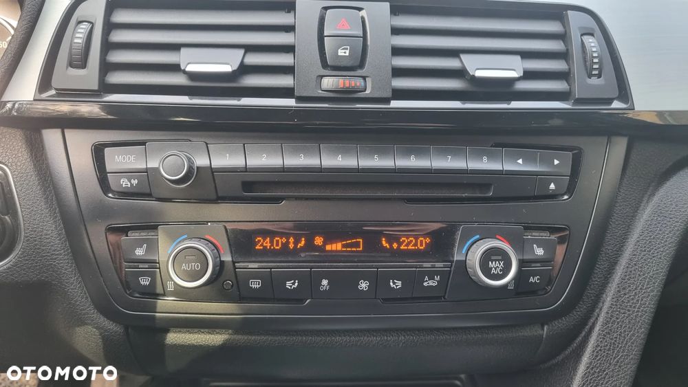 BMW Seria 3 320d Efficient Dynamics Edition - 19