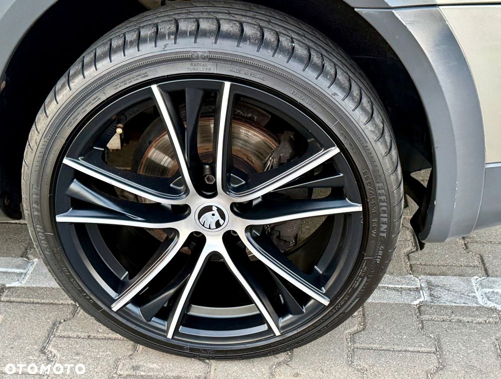 Skoda Octavia 2.0 TDI DPF 4x4 Scout - 34
