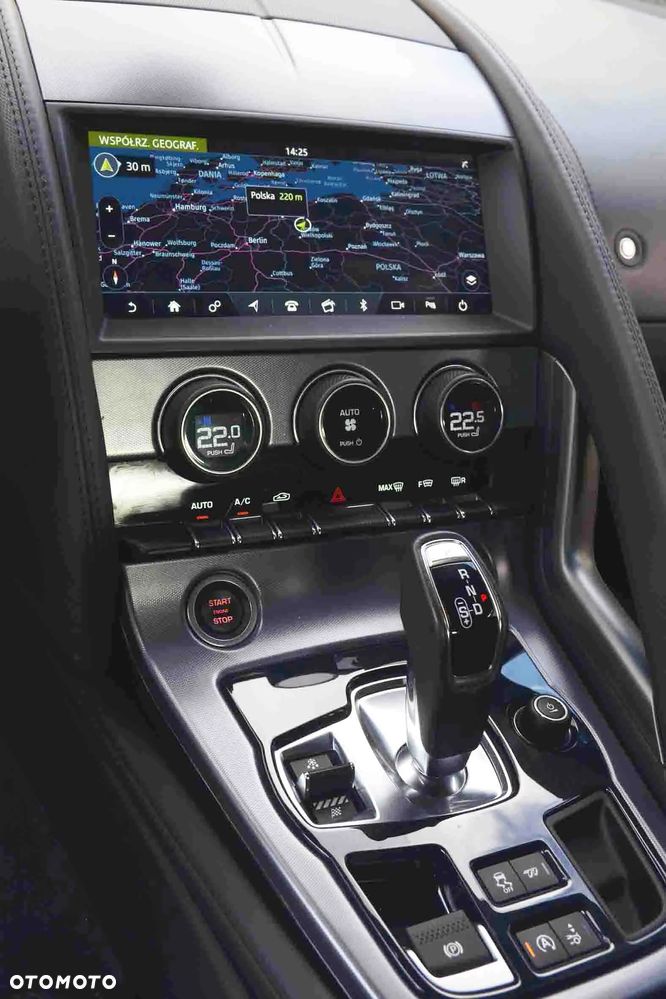 Jaguar F-Type 3.0 V6 S/C Chequered Flag - 22