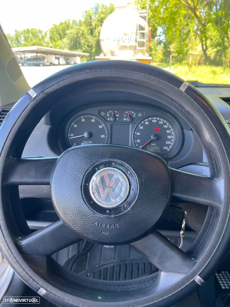 VW Polo 1.2 - 9