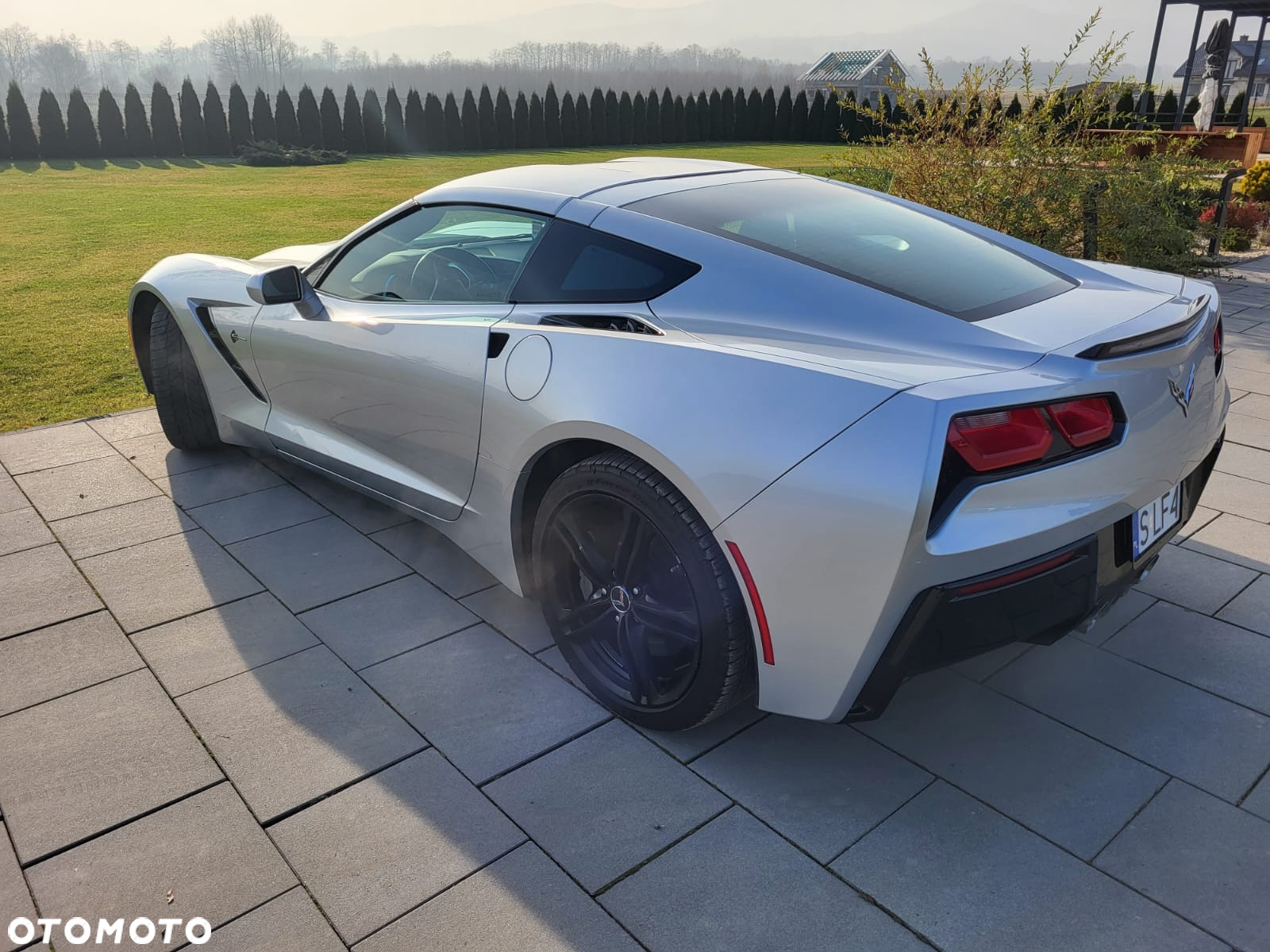 Chevrolet Corvette - 12