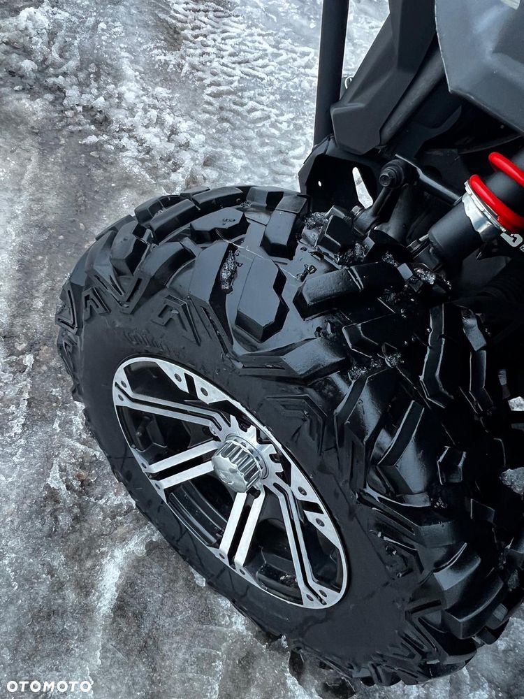 Can-Am Maverick - 10