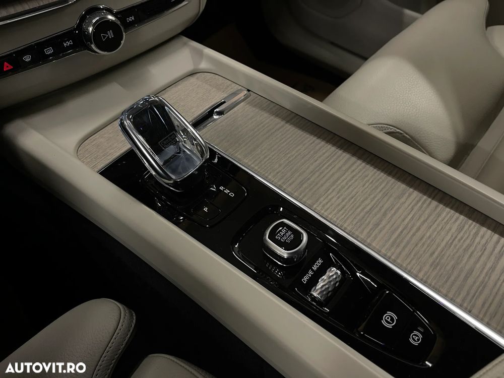 Volvo XC 60 B5 D AWD Geartronic Inscription - 28