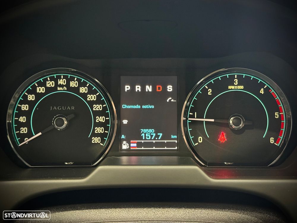 Jaguar XF 2.2 D Premium Luxury - 12