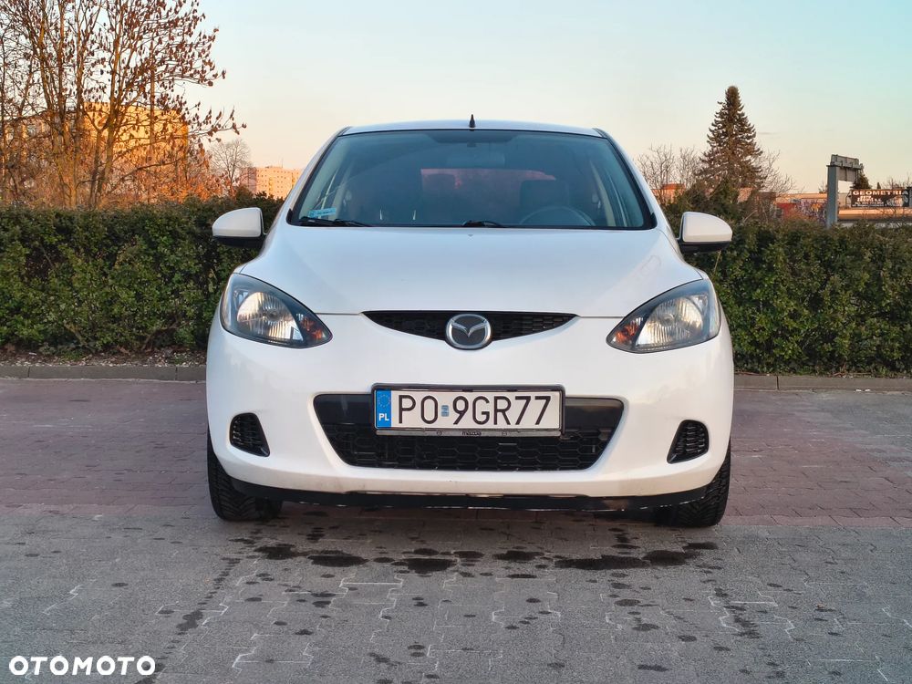 Mazda 2 - 8