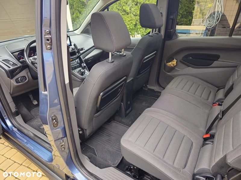 Ford Tourneo Connect - 13