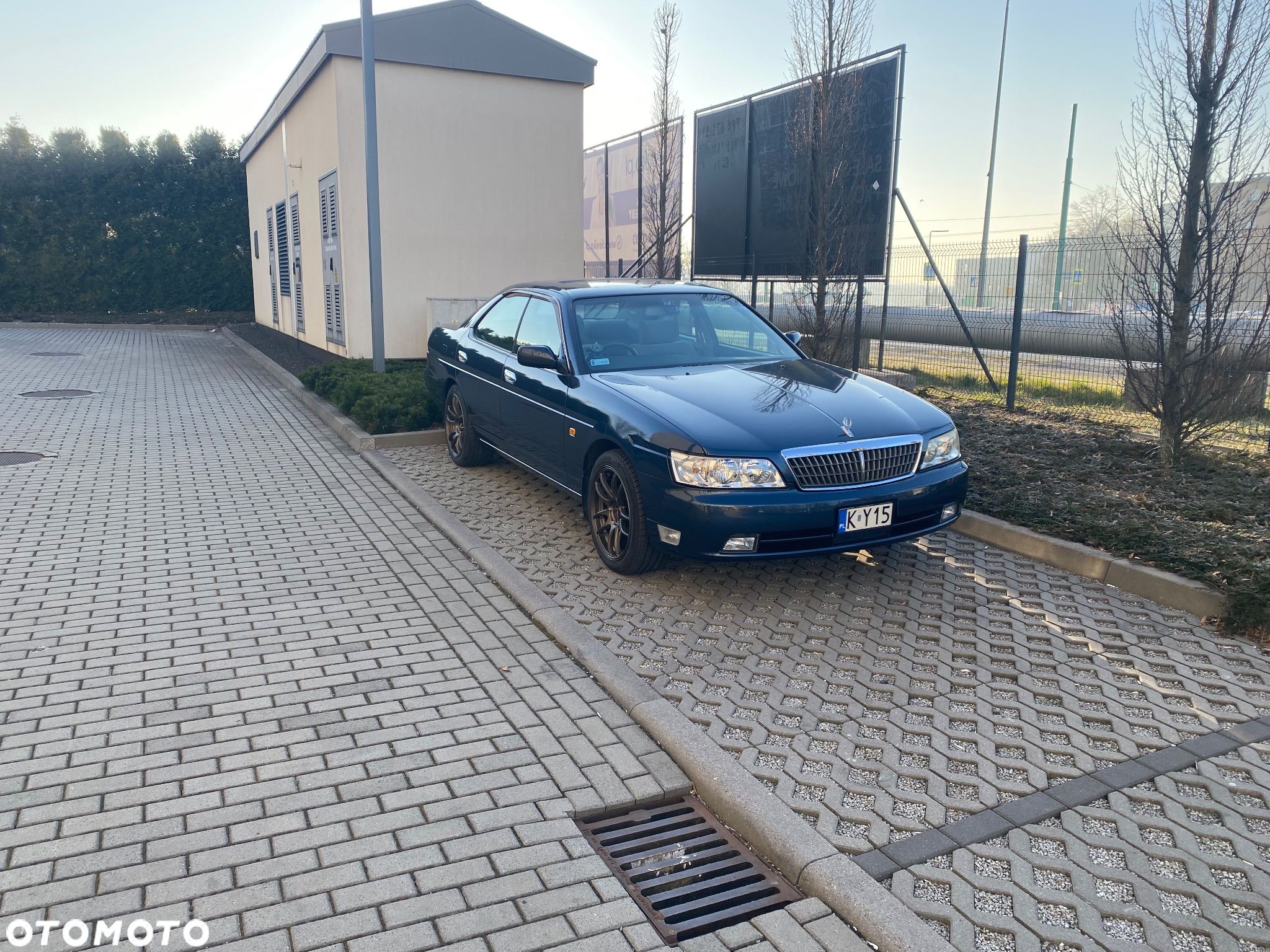 Nissan Laurel - 1