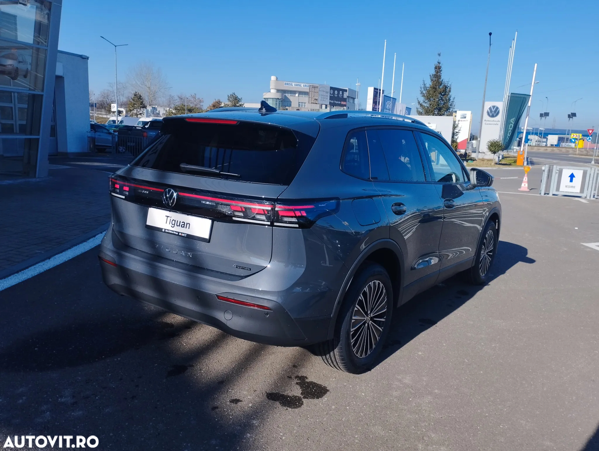 Volkswagen Tiguan 2.0 TDI DSG 4Motion Life - 8