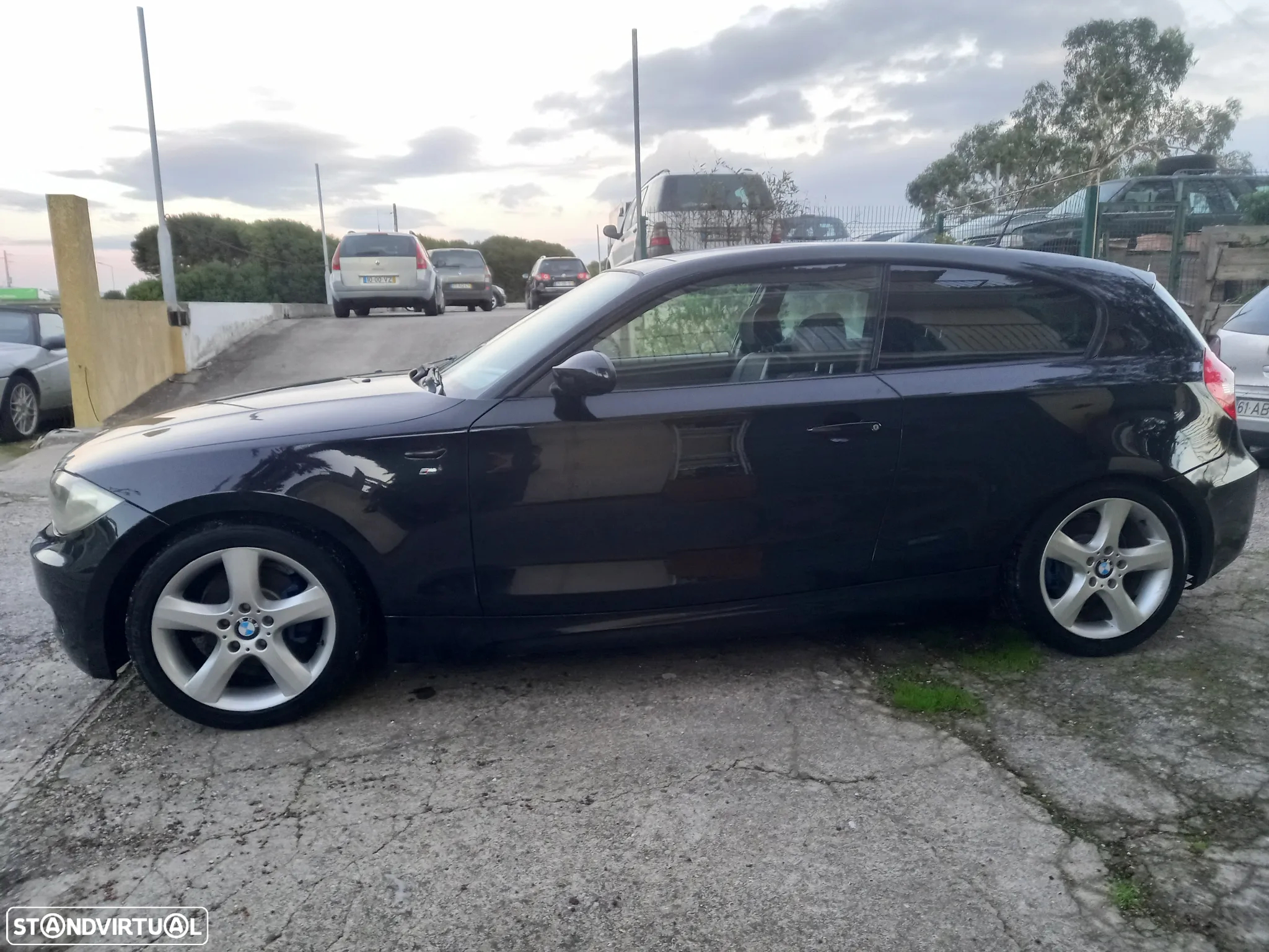 BMW 118 d Pack M - 4