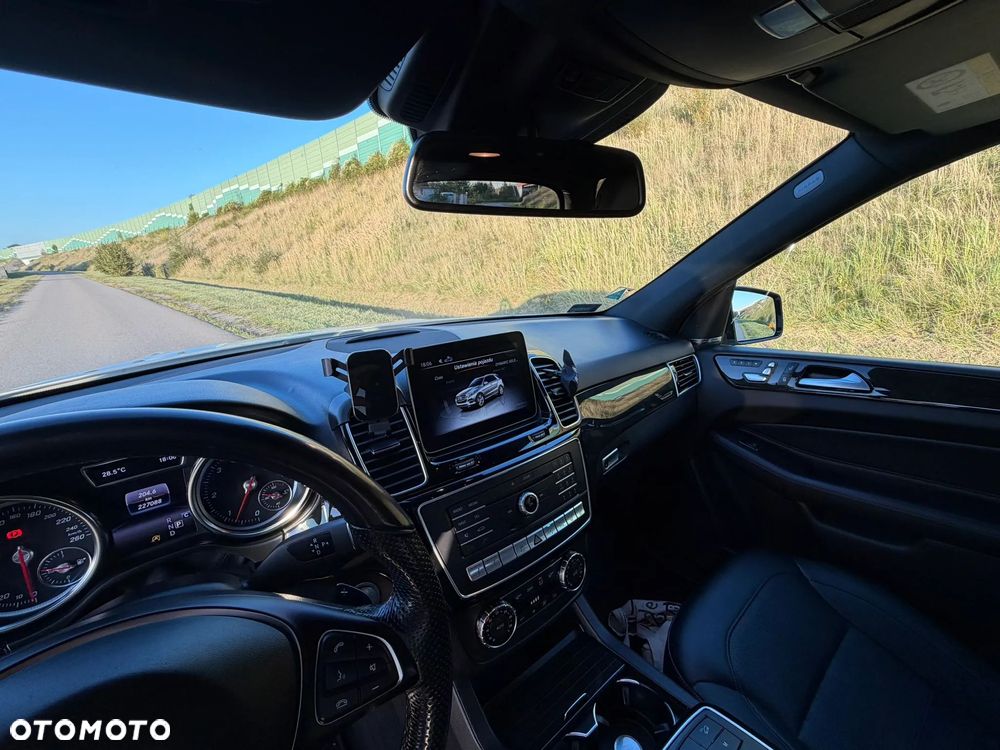 Mercedes-Benz GLE 350 d 4Matic 9G-TRONIC AMG Line - 11