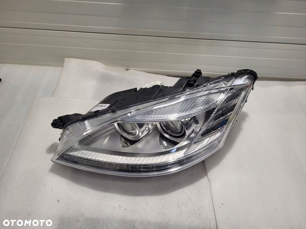 mercedes-benz s klasa w221 lift xenon przód strona lewa a2218207339 - 2