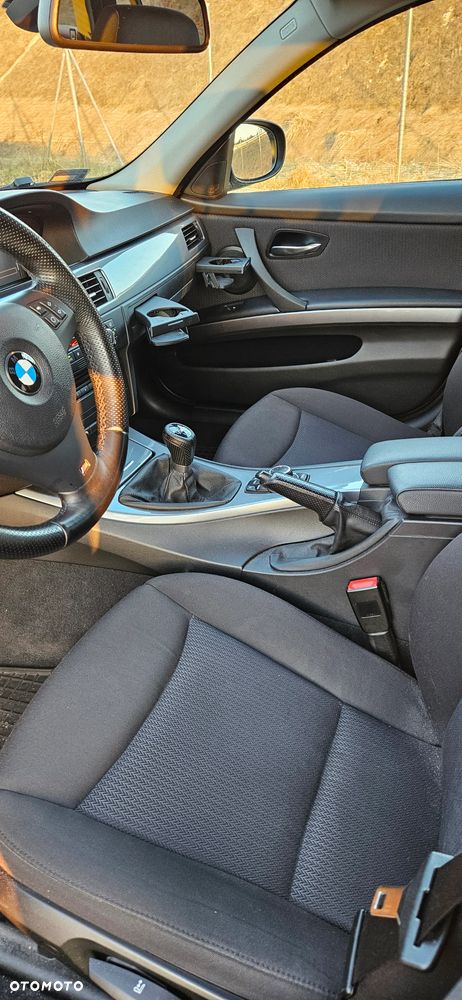 BMW Seria 3 320i - 15