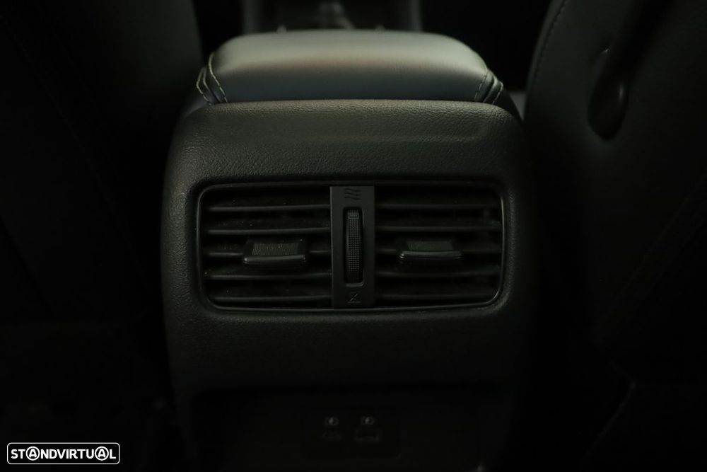 Nissan Qashqai 1.3 DIG-T Tekna - 24