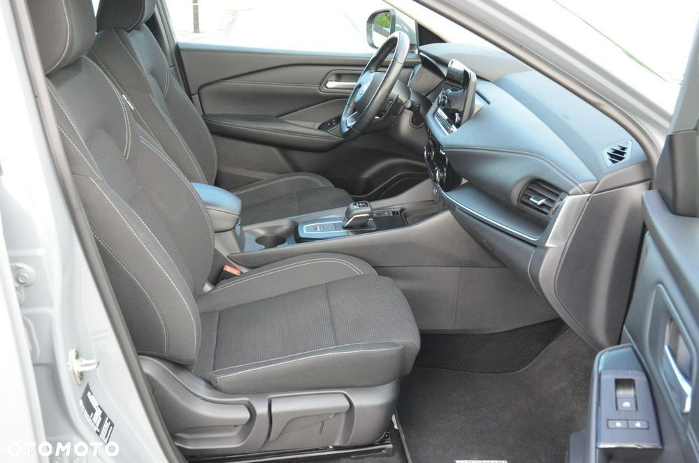 Nissan Qashqai 1.3 DIG-T MHEV Xtronic N-Design - 27
