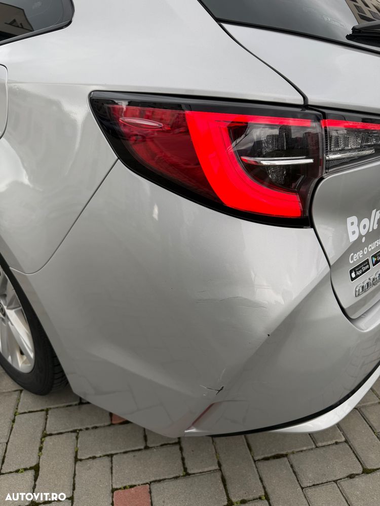 Toyota Corolla 1.8 HSD Business - 12