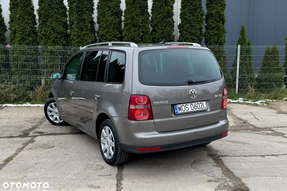 Volkswagen Touran 2.0 TDI Highline - 7
