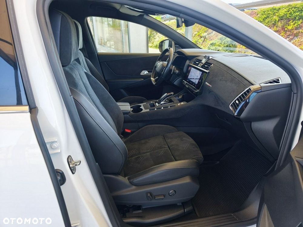 DS Automobiles DS 7 Crossback - 24