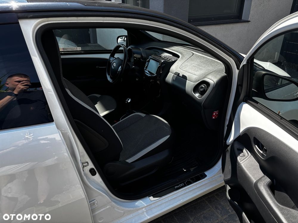 Toyota Aygo 1.0 VVT-i Black Edition - 16