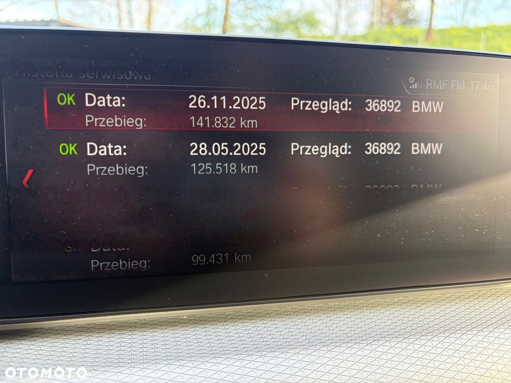 BMW Seria 5 M550i xDrive sport - 22