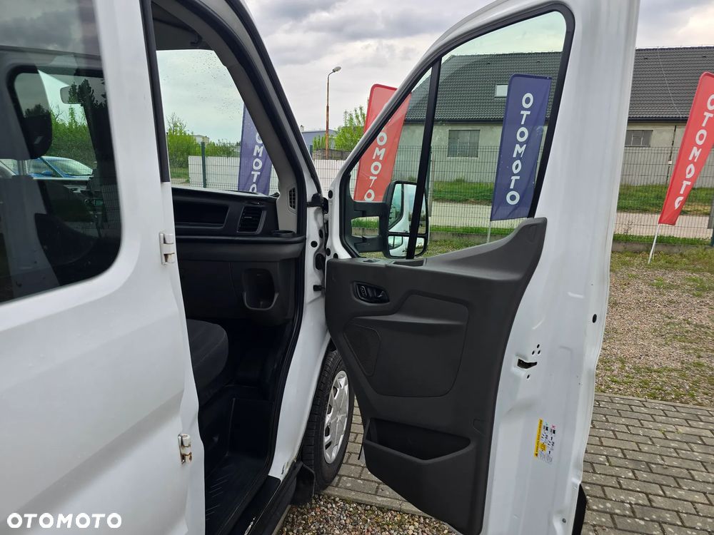 Ford Transit - 11