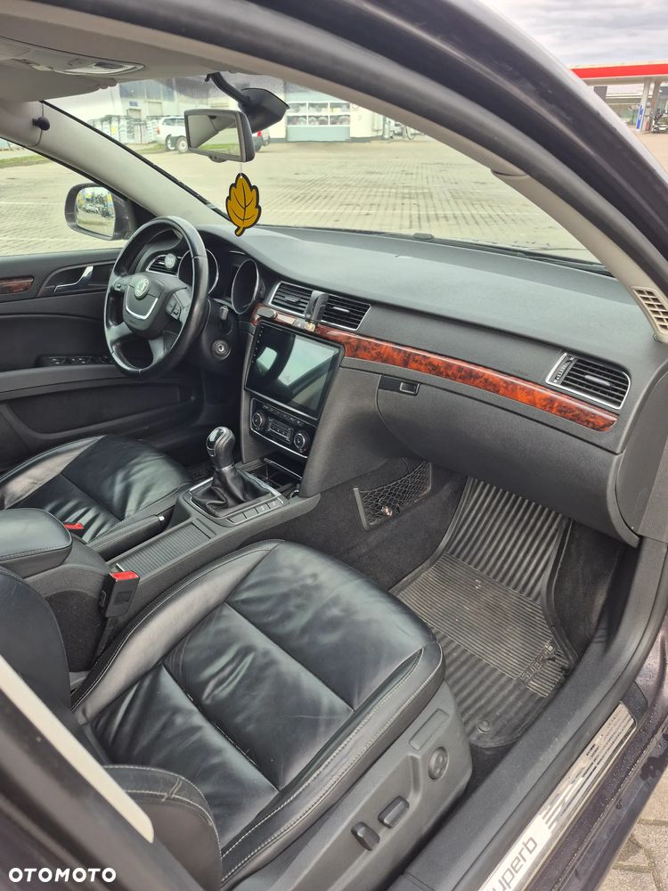 Skoda Superb 2.0 TDI Elegance - 6