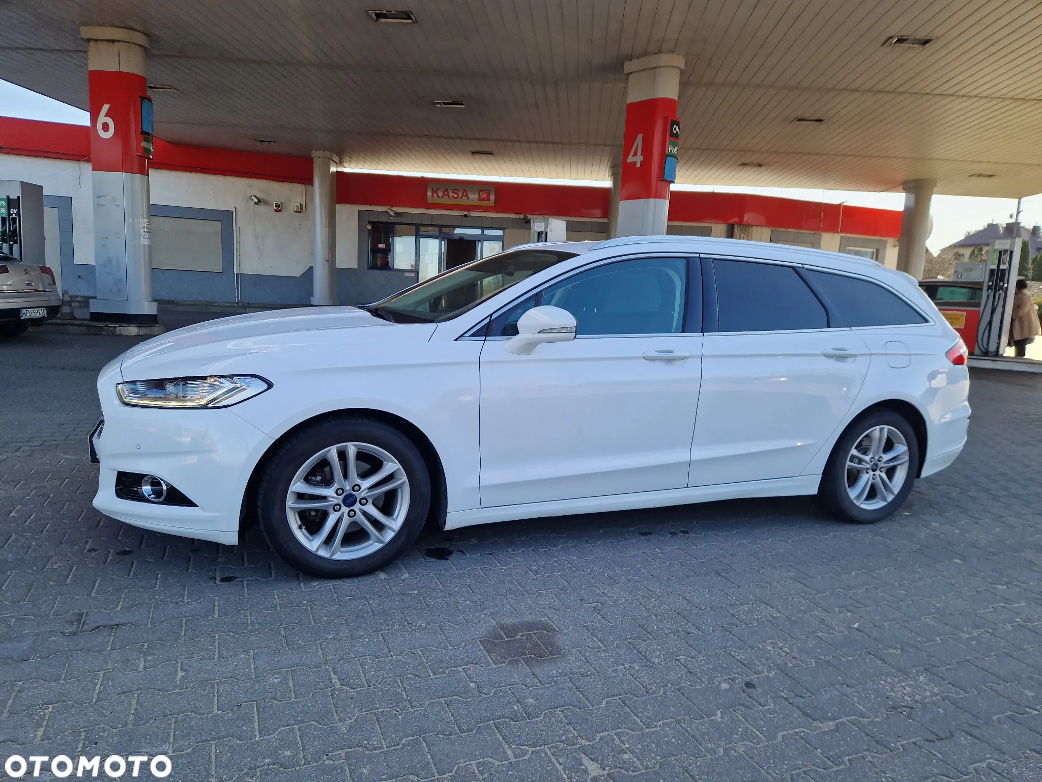 Ford Mondeo 2.0 TDCi Titanium - 16