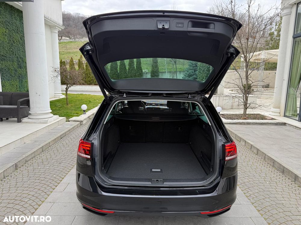 Volkswagen Passat - 27