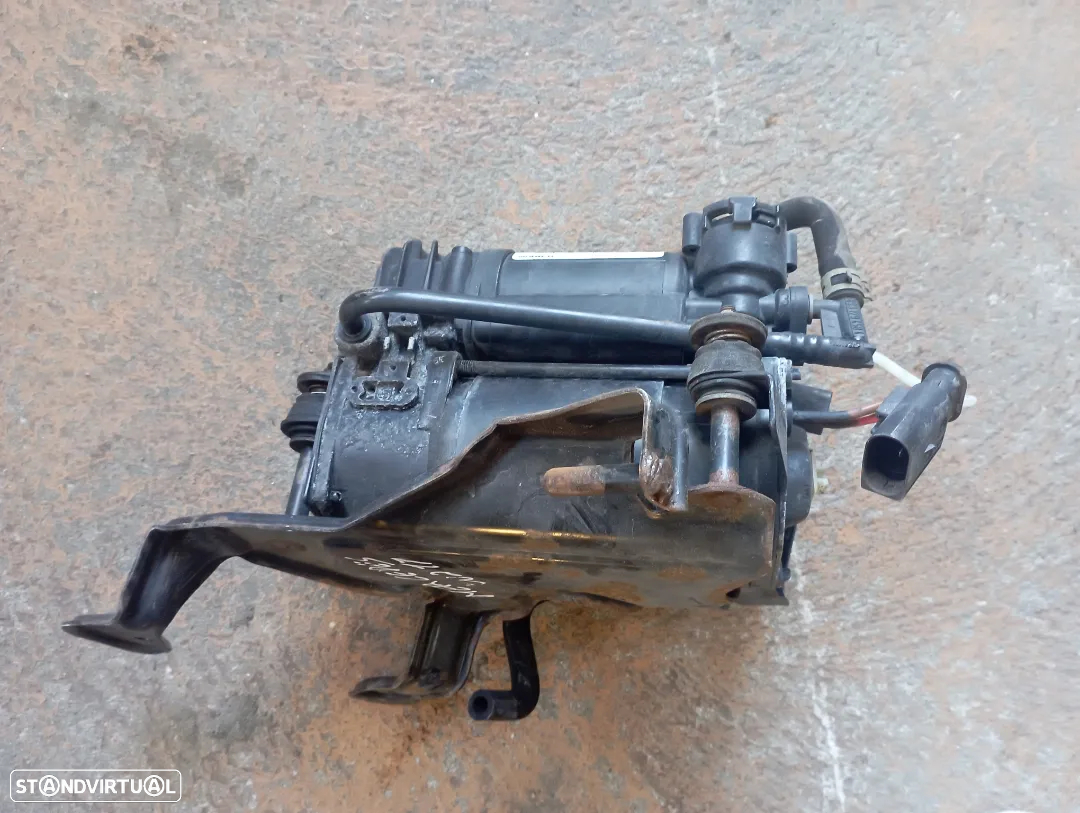 Compressor Suspensão Ar Mercedes Benz W211 E220 2007 Ref. 2113200304 - 2