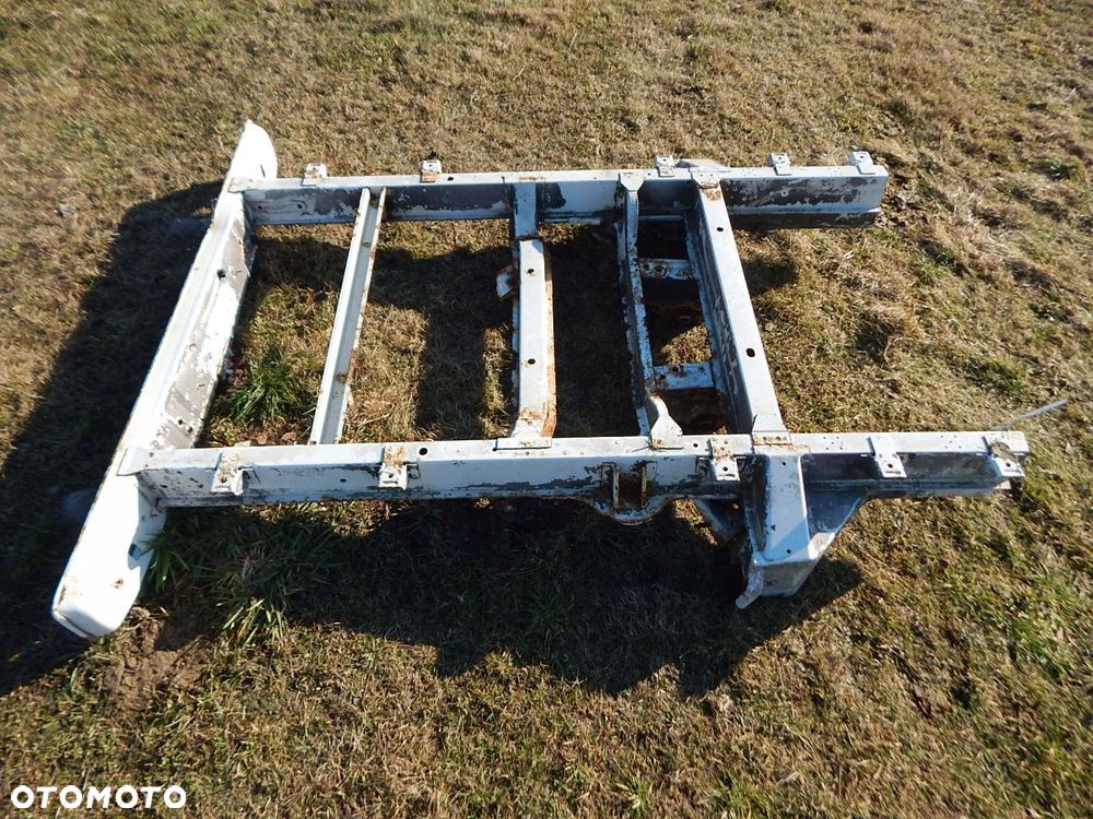 vw t5 doka dubel kabina rama ćwiartka - 3