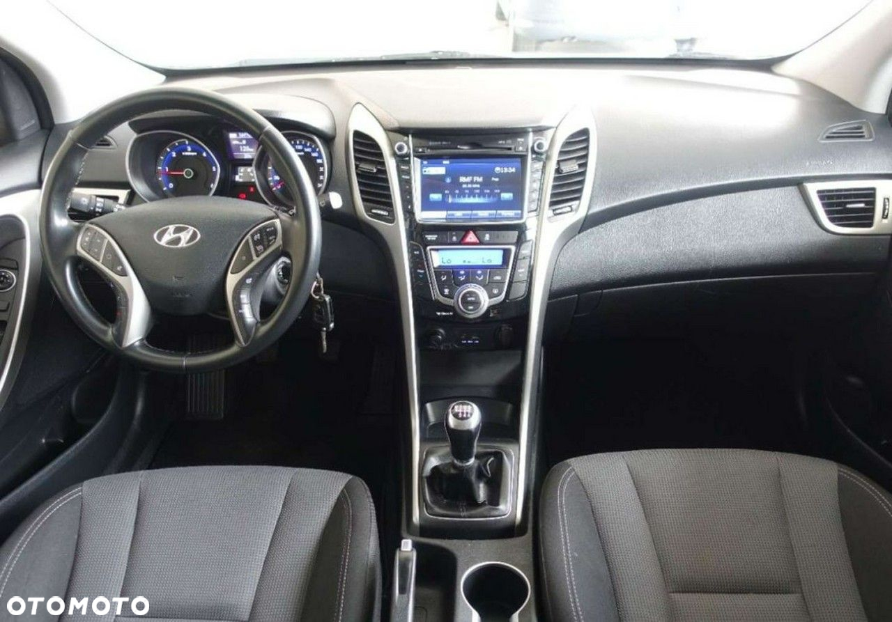Hyundai i30 1.6 D GO - 18