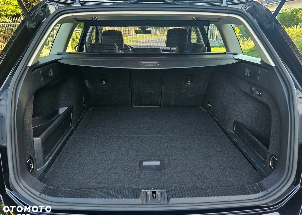 Volkswagen Passat 2.0 TDI BMT Highline - 27
