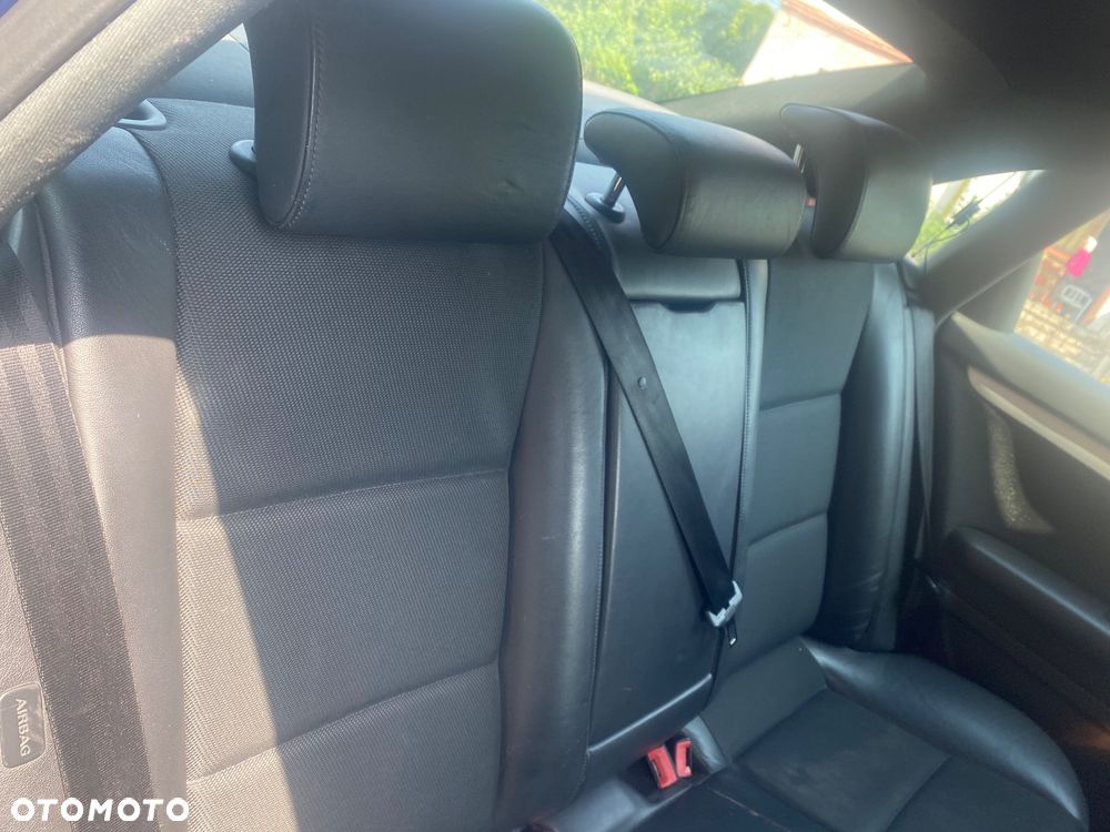 Audi A4 Limousine - 5